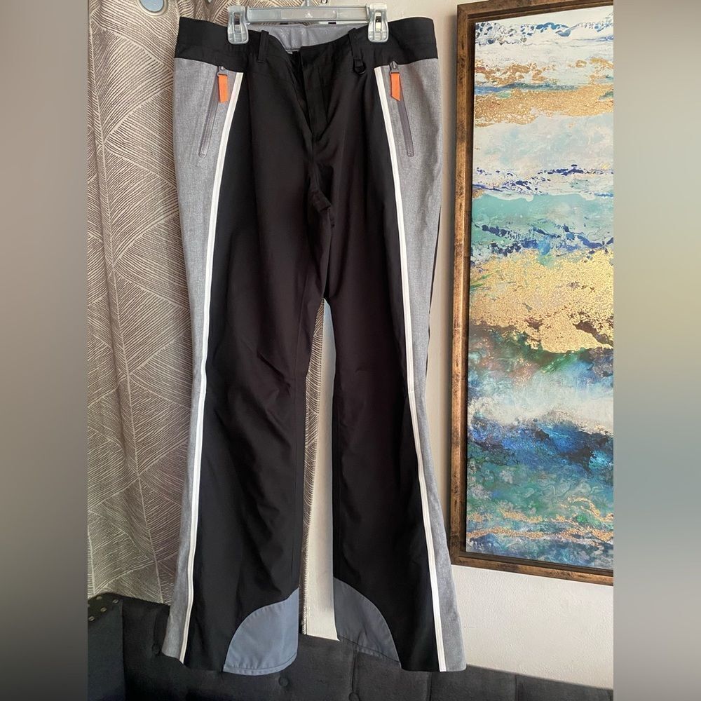 Fabletics Womens Snow Ski Pants Black/ Gray Sz 8 Lined  Kick Flare Zipper